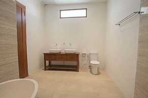 Ritual Retreat Cemagi