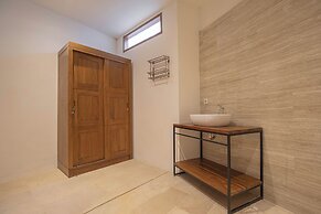 Ritual Retreat Cemagi