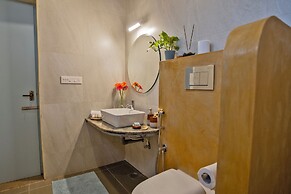 Vana by Loka - Self Catered Studios