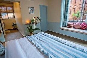 Vana by Loka - Self Catered Studios