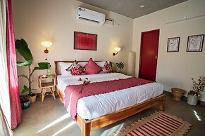 Vana by Loka - Self Catered Studios