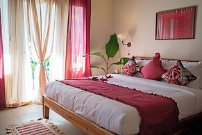 Vana by Loka - Self Catered Studios