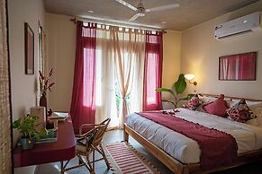 Vana by Loka - Self Catered Studios