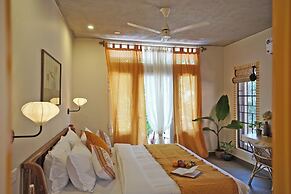 Vana by Loka - Self Catered Studios