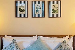 Vana by Loka - Self Catered Studios