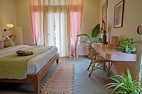 Vana by Loka - Self Catered Studios