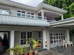 Bungalow Casa Au Cap - On the 1st Floor