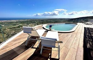 Prestigious Villa Olimpo With Pool And Sea View