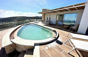 Prestigious Villa Olimpo With Pool And Sea View