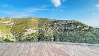 Prestigious Villa Olimpo With Pool And Sea View