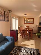 Linda Casa Familiar, Segura Y Muy Buena Ubicación