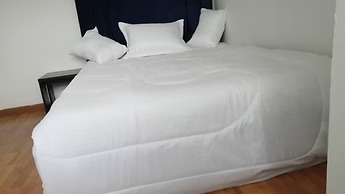 Room in Guest Room - Close to the Family Embassy 1