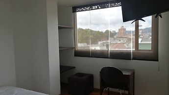 Room in Guest Room - Close to the Family Embassy 1