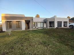 Comfortable and Luxurious Stay