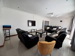 Comfortable and Luxurious Stay