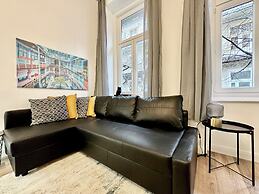 Standard Aparmtent by Hi5 - Brody street