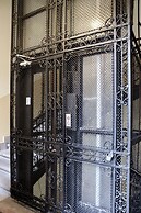 Standard Aparmtent by Hi5 - Brody street