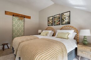 Woodpeckers in Marldon