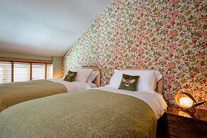 Woodpeckers in Marldon