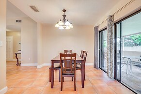 Pet-friendly Home w/ Yard ~ 3 Mi to Zoo Miami!