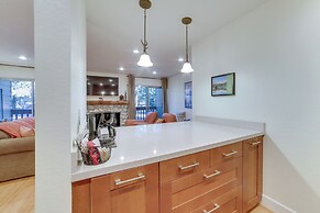 Ski Condo w/ Community Amenities in Mammoth Lakes!