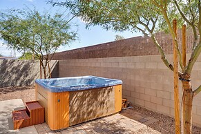 Tucson Fourplex Townhome: Grill & Shared Hot Tub