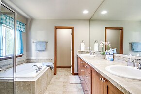 Family-friendly Home w/ Patio & Garden in Everett!