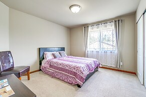 Family-friendly Home w/ Patio & Garden in Everett!
