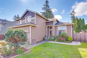 Family-friendly Home w/ Patio & Garden in Everett!