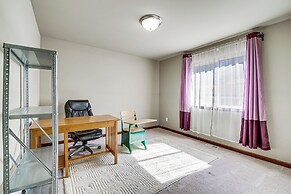 Family-friendly Home w/ Patio & Garden in Everett!