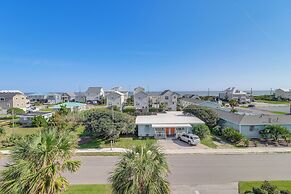 Walk to Beach: Family-friendly Surf City Condo!