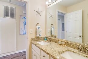 Walk to Beach: Family-friendly Surf City Condo!