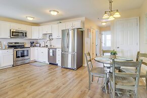 Walk to Beach: Family-friendly Surf City Condo!