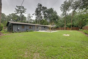 1 Mi to Ben Hill Griffin Stadium: Home w/ Patio!