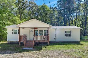 8 Mi to Sloppy Floyd State Park: Peaceful Retreat!