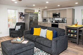 Home w/ Hot Tub, Playset & Grills in Clarksville!