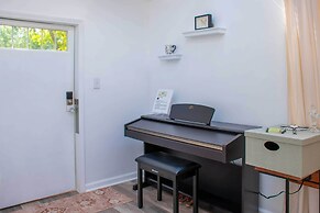 Home w/ Hot Tub, Playset & Grills in Clarksville!