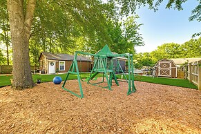 Home w/ Hot Tub, Playset & Grills in Clarksville!
