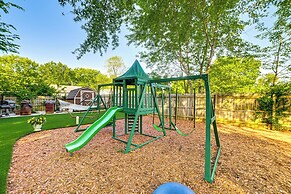 Home w/ Hot Tub, Playset & Grills in Clarksville!