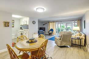 Walk to Pool: Riverfront Condo in Welaka!