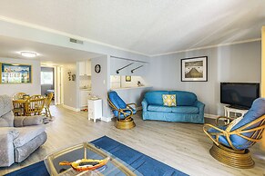 Walk to Pool: Riverfront Condo in Welaka!