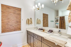 Modern Home Near Lake Martin: Fishing Pond On-site