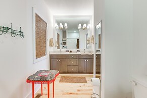 Modern Home Near Lake Martin: Fishing Pond On-site