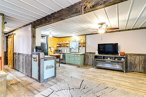 Near Fishing & Hiking: Ozark Getaway!