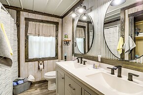 Near Fishing & Hiking: Ozark Getaway!