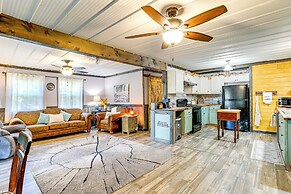 Near Fishing & Hiking: Ozark Getaway!