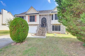 Home w/ Dog-friendly Yard in Quiet Atlanta Suburb