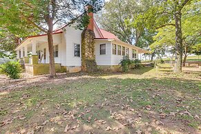 Country Home Near Lake Wedowee: Patio & Fire Pit!