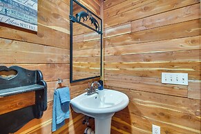 Fish, Hike & More: Ozark Cabin on 300 Acres