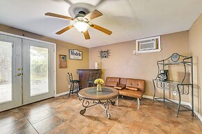 Fire Pit & Grill: Victoria Home Near Downtown